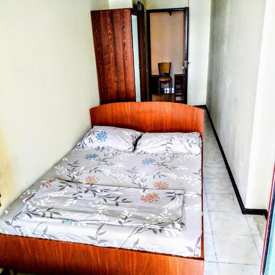 Masala Hostel Batumi Bagian luar foto