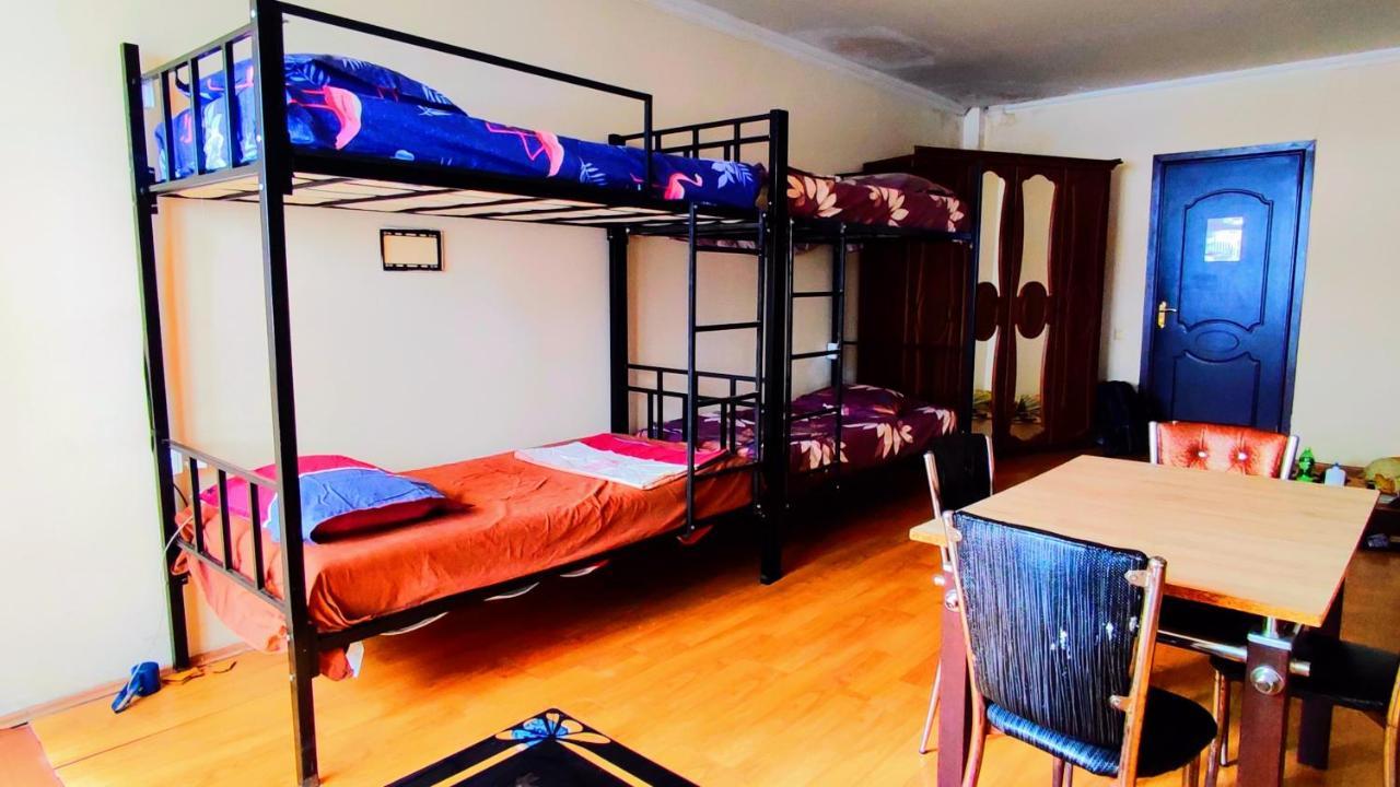Masala Hostel Batumi Bagian luar foto
